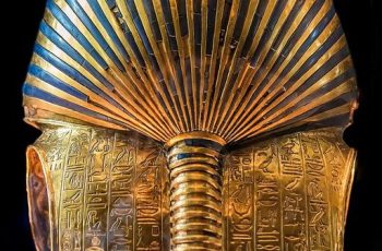 Tutankhamun’s Golden Mask: A Glimpse into Ancient Egyptian Mastery